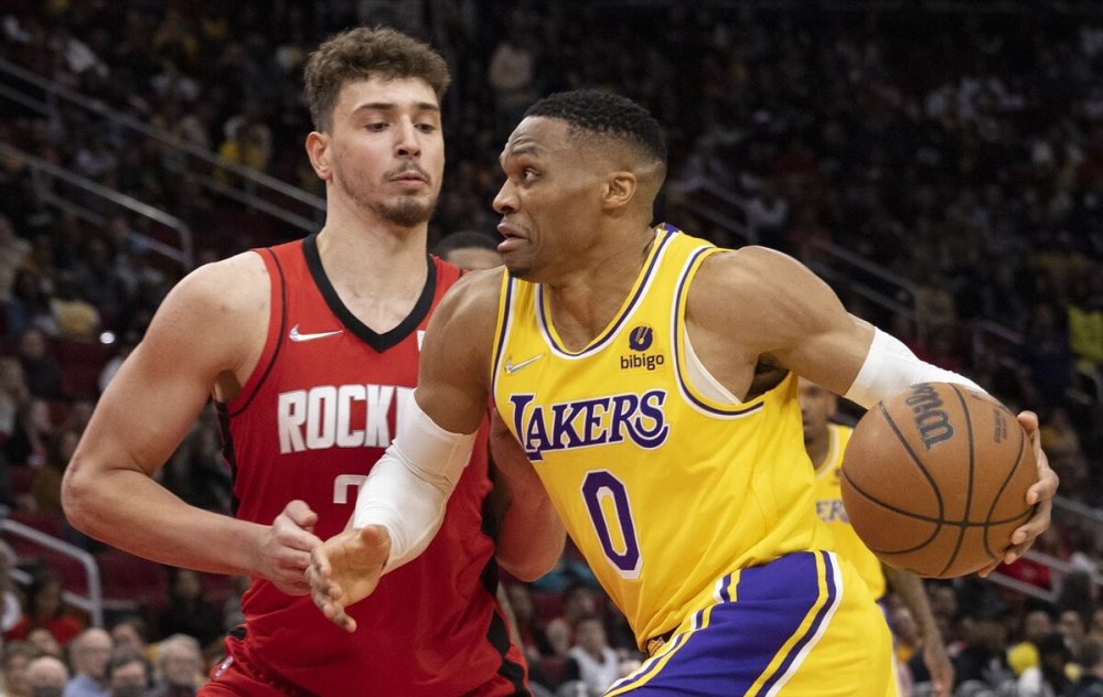  萨博尼斯两双国王力克湖人终结对手连胜纪录