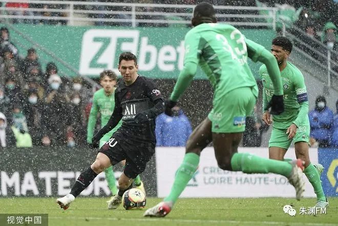  拉齐奥边路快马佩德罗帽子戏法，闪电反击撕裂对手防线